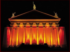 Чиновники-пенсионеры выстроились в очередь за госпремией в Волгограде