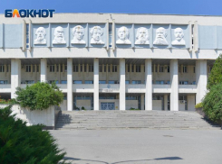 Унисекс: ВолГУ на полмиллиона рублей закупает футболки для студентов