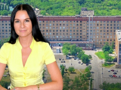 Замглавврача больницы №25 отстранили от работы из-за махинаций с зарплатами и поборов