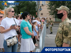 «Показуха для избранных»: волгоградцы негодуют, оставшись за кордоном праздника