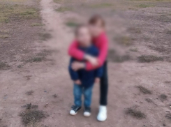 На юге Волгограда пропали школьница и ее младший брат