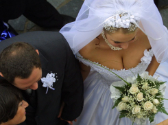 Сотрудница ЗАГСа осуждена под Волгоградом за фиктивные браки с иностранцами