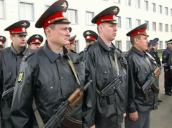 Около 2 тысяч полицейских Волгограда обеспечат порядок в День города и на выборах