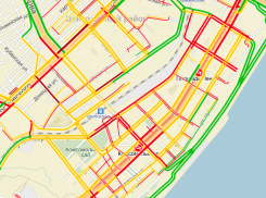 В Волгограде начались предновогодние автомобильные пробки