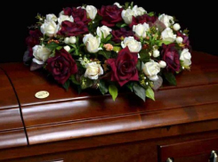 Муниципальное предприятие Калача-на-Дону наживалось на похоронах 