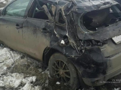 Под Волгоградом лихач на Mitsubishi ASX перевернулся в кювет 