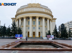 Фонтан построили на месте элитных бань с бассейном в центре Волгограда: как так получилось