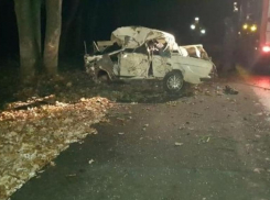 Уголовное дело возбудили после гибели четверых молодых людей на  трассе под Волгоградом