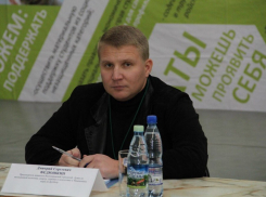 Депутат из Волгограда три года ходит в одной и той же майке