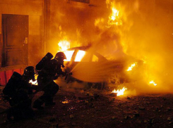 В Волгограде ночью сгорели 4 иномарки