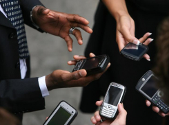 В каждой волгоградской семье Росстат нашел по два сотовых телефона