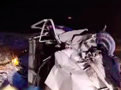 Как будто через мясорубку пропустили: показываем тройное смертельное ДТП под Волгоградом