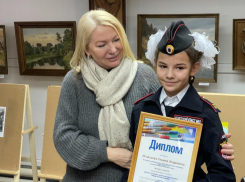 В Волгоградском отделении Союза художников открылась выставка детских рисунков на экологическую тему