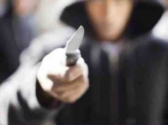 В Волгограде грабитель с ножом напал на торговый павильон 