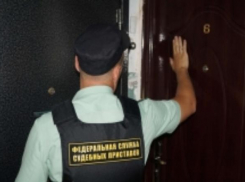 Судебные приставы будут искать должников на волгоградских вокзалах и в аэропорту