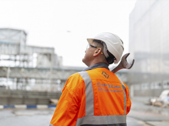 Без слесаря на производстве никуда