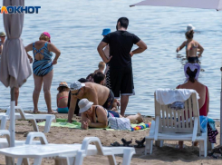 В Волжском в сентябре решили тестировать новую крымскую машину для уборки пляжа