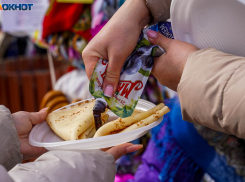 447 блинов могут съесть волгоградцы на одну зарплату
