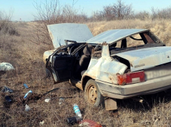Смяло, как бумажку: фото с места страшного ДТП под Волгоградом