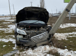 Водитель без прав погиб за рулем Lifan от сердечного приступа в Волжском