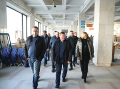 Волгоградский губернатор за четыре года прошел 400 метров