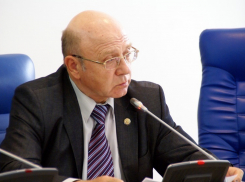 Единороссы Волгограда намерены избавиться от оппозиционного депутата