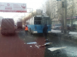 «ГАЗель» протаранила троллейбус на севере Волгограда 