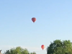 Яркие воздушные шары заметили над Волгоградом
