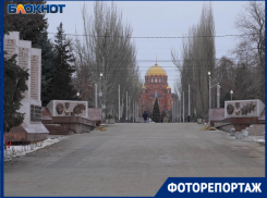 Если бы Путин прилетел в Волгоград сегодня: как выглядит Аллея героев