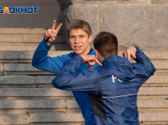 Волгоградские подростки могут заработать около 16 тысяч во время летних каникул