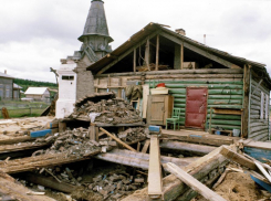 В Волжском при разборе дома погиб 75-летний мужчина