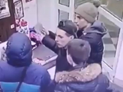 В Волгограде подростки нашли способ отпраздновать Новый год за чужой счет