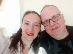 Погибших в ДТП под Волгоградом родителей 7 детей похоронили на родине