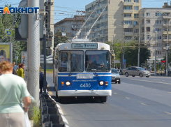 90-летняя волгоградка отсудила у «Метроэлектротранс» компенсацию за падение в троллейбусе