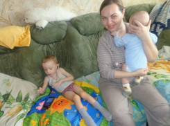 В Волжском Фонд социального страхования отказал матери-инвалиду заменить дорогостоящий чехол на протез 