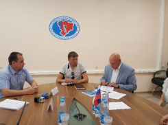 Второй пошел: облизбирком принял документы от еще одного кандидата в волгоградские губернаторы