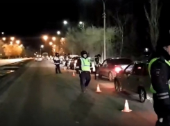 В Волжском перед праздником ловят пьяных водителей
