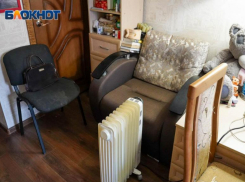 Клеенкой накрыли обрушенную снегом крышу теплопункта в Волгограде