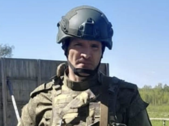 Под Волгоградом простятся с погибшим прапорщиком Денисом Будаевым
