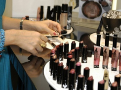 На севере Волгограда рецидивист ограбил магазин косметики