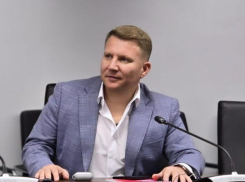 Один из самых стильных депутатов Волгограда отмечает день рождения 