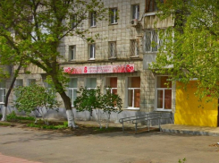 Волгоградские чиновники оправдались за странный капремонт в новой школе