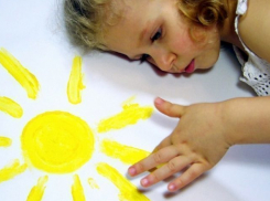 Жители Волгограда просят депутата облдумы вернуть солнце детям