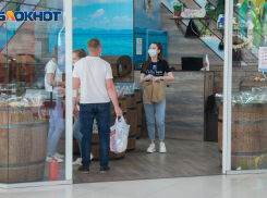 Волгоградцам предложили отказаться от любых покупок