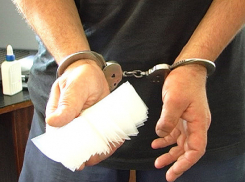 В Камышине на пристани задержаны наркоторговцы