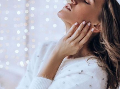 Юлия Ковальчук рассказала, как плевалась с балкона и почему панически боится воды