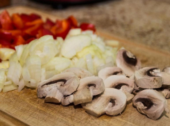 Девять детей отравились в Волгоградской области грибами