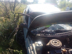 «Десятка» врезалась в шлагбаум под Волгоградом: водитель погиб на месте