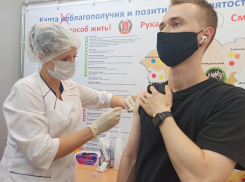 Уколись и смотри бесплатно экспозиции: в Волгограде стали вакцинировать от COVID-19 в музее