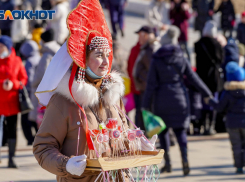 Волгоградцев перед сожжением Масленицы будут угощать буррито и кесадильей 